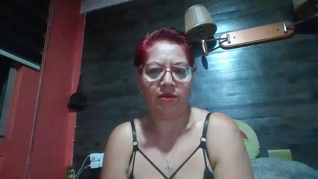 Snapshot of TRISH_MILF chatting on 03-10-25, 09:10 TRISH MILF online show from 03-10-25, 09:10