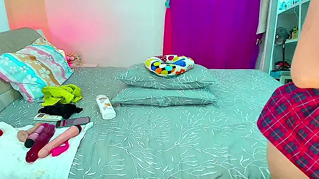 Snapshot of Kendralove31xxx chatting on 11-22-25, 02:32 Kendralove31xxx online show from 11-22-25, 02:32