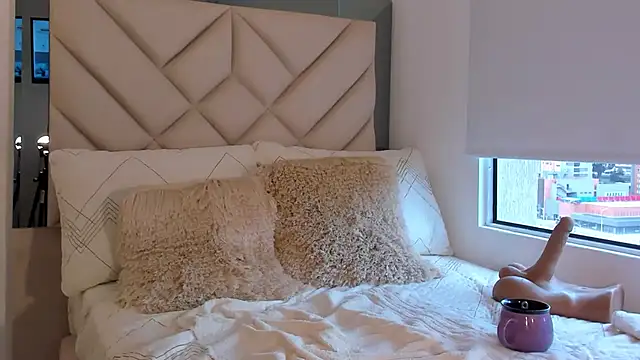 Snapshot of alexa_tobar chatting on 10-19-25, 09:15 alexa tobar online show from 10-19-25, 09:15