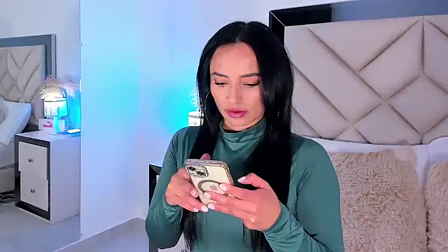 Snapshot of alexa_tobar chatting on 01-06-26, 10:01 alexa tobar online show from 01-06-26, 10:01