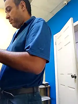 friendsloversex online show from 09-19-25, 05:46