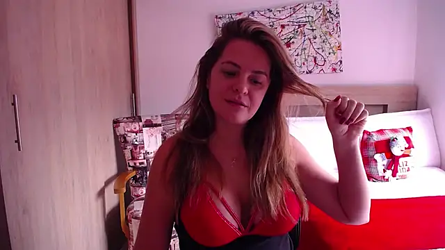 Snapshot of ParisW chatting on 12-13-24, 04:49 ParisW online show from 12-13-24, 04:49