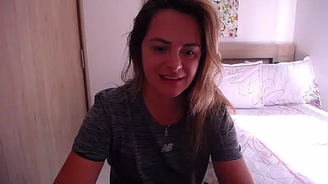 Snapshot of ParisW chatting on 01-22-25, 03:51 ParisW online show from 01-22-25, 03:51