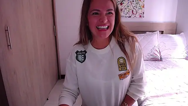 Snapshot of ParisW chatting on 01-31-25, 03:00 ParisW online show from 01-31-25, 03:00