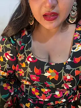 Ayesha mahi online show from 03-18-26, 08:50