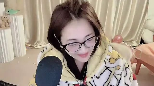 Daisy-77 online show from 01-24-25, 08:54