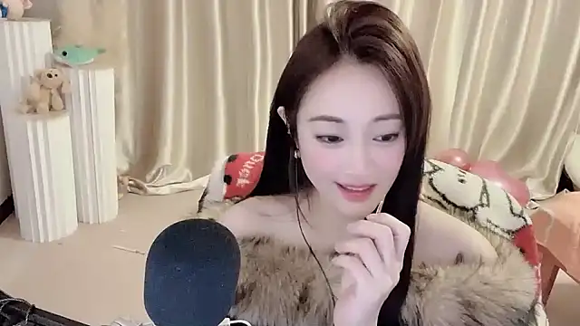 Daisy-77 online show from 01-26-25, 08:56