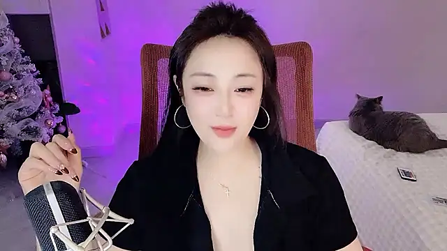 Daisy-77 online show from 01-17-26, 06:07