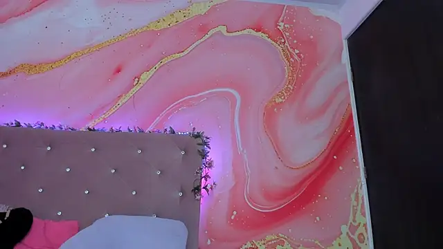 Daisy  rose online show from 02-15-25, 02:11