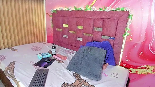 Snapshot of Daisy__rose chatting on 02-17-26, 03:14 Daisy rose online show from 02-17-26, 03:14