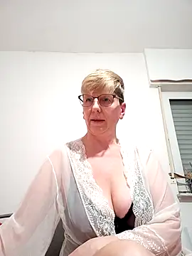 mikka3108 online show from 03-15-25, 06:21