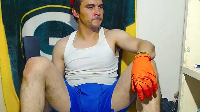 Snapshot of Apeezy14 chatting on 03-23-26, 09:35 Apeezy14 online show from 03-23-26, 09:35