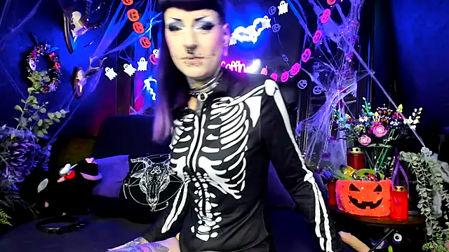 Purple Coffin666 online show from 10-15-25, 08:25