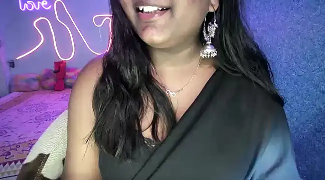 Snapshot of expression_queen chatting on 01-29-25, 08:56 expression queen online show from 01-29-25, 08:56