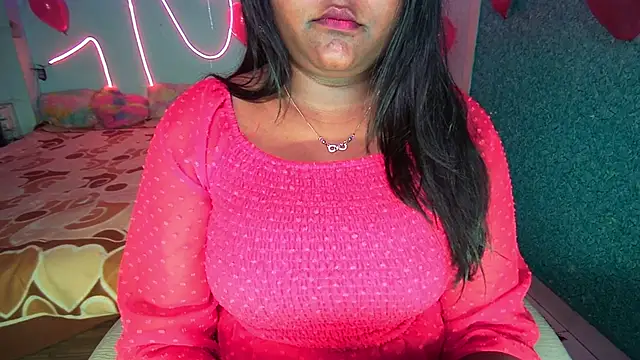 Snapshot of expression_queen chatting on 02-19-25, 09:47 expression queen online show from 02-19-25, 09:47