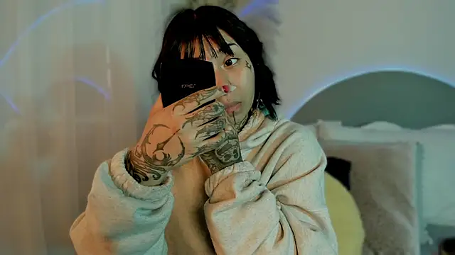 Evangeline bell online show from 10-08-25, 12:25