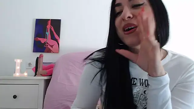 Snapshot of leilacam25 chatting on 11-29-25, 11:46 leilacam25 online show from 11-29-25, 11:46