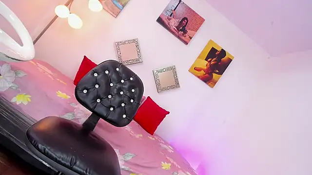 Snapshot of kattadoll chatting on 01-28-25, 04:52 kattadoll online show from 01-28-25, 04:52