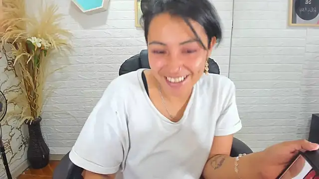 Aisha 09 online show from 02-23-25, 01:53