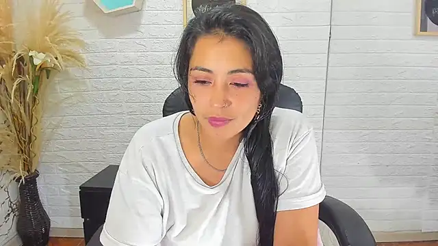 Aisha 09 online show from 02-26-25, 06:00