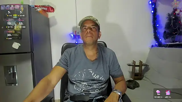 latinmartin73 online show from 12-23-24, 02:13
