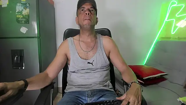 latinmartin73 online show from 01-11-25, 09:57