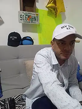 latinmartin73 online show from 10-17-25, 12:25