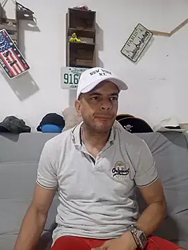 latinmartin73 online show from 11-14-25, 01:15