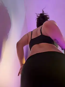 kittyfresita online show from 01-30-25, 09:47