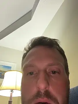 ScarletCeiling87 online show from 10-30-25, 01:07