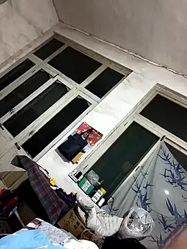 huzi518 online show from 02-19-25, 01:39