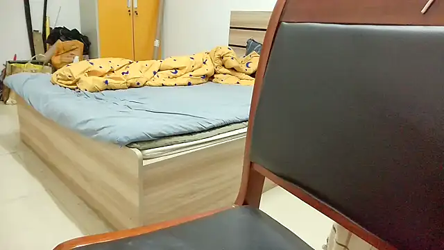 huzi518 online show from 10-11-25, 02:15