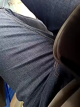 huzi518 online show from 10-17-25, 03:10