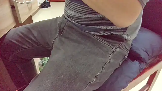 huzi518 online show from 10-26-25, 12:44