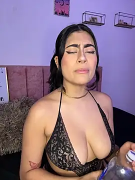 Snapshot of miakhalifaaa_ chatting on 10-10-25, 09:47 miakhalifaaa online show from 10-10-25, 09:47