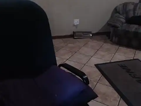 Snapshot of hotyoung24 chatting on 12-19-24, 07:29 hotyoung24 online show from 12-19-24, 07:29