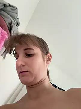 Snapshot of jennifer11772 chatting on 03-26-26, 12:22 jennifer11772 online show from 03-26-26, 12:22