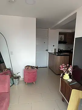 Snapshot of DakotaShelby chatting on 01-17-25, 07:49 DakotaShelby online show from 01-17-25, 07:49