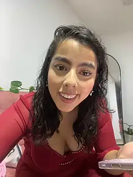 Snapshot of DakotaShelby chatting on 01-25-25, 01:43 DakotaShelby online show from 01-25-25, 01:43