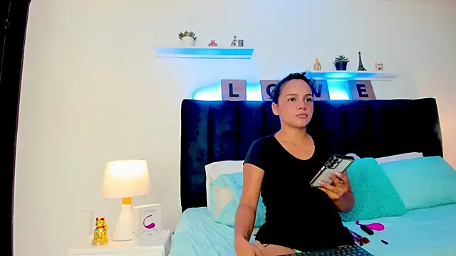 Snapshot of Mia_brunette26 chatting on 01-07-25, 03:14 Mia brunette26 online show from 01-07-25, 03:14