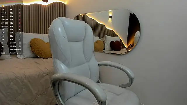 Snapshot of Mia_brunette26 chatting on 03-09-25, 04:38 Mia brunette26 online show from 03-09-25, 04:38