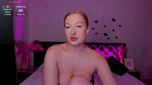 Emma  Leee online show from 10-09-25, 12:08