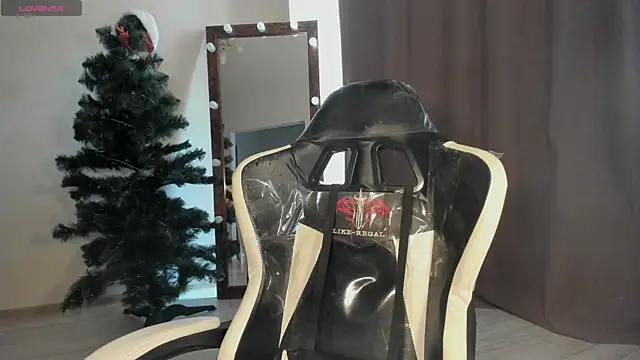 Snapshot of Lana_Younes chatting on 03-13-25, 10:47 Lana Younes online show from 03-13-25, 10:47