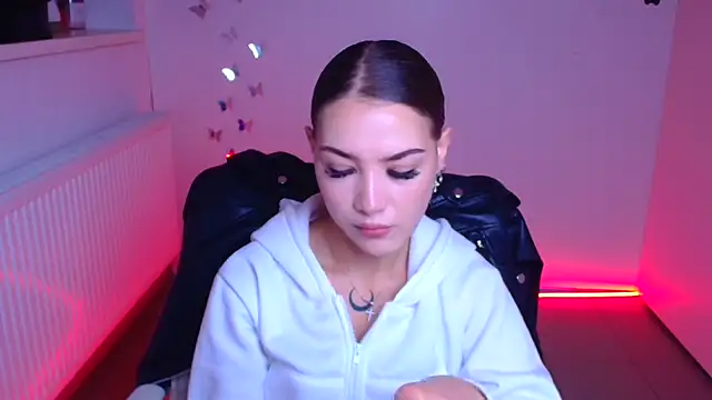 Sandy GG online show from 09-30-25, 06:18