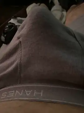 Snapshot of jrizz215 chatting on 11-06-25, 01:23 jrizz215 online show from 11-06-25, 01:23