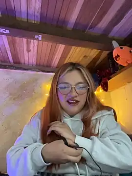 Snapshot of SophiaWeestt99 chatting on 11-27-25, 03:41 SophiaWeestt99 online show from 11-27-25, 03:41