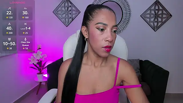 Shantaall  online show from 12-23-25, 10:24