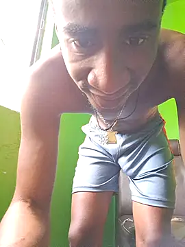 Snapshot of amarijones chatting on 10-30-25, 01:45 amarijones online show from 10-30-25, 01:45