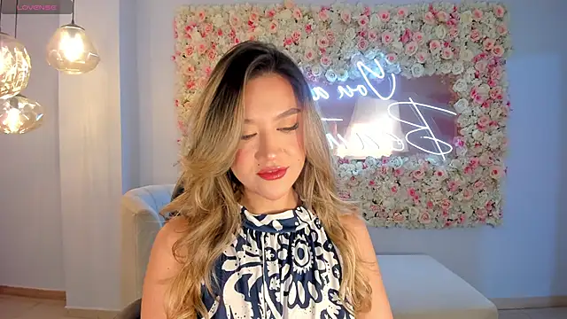 RebeccaHudson online show from 10-13-25, 06:52