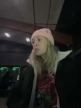 M1ssyk1ssy online show from 12-31-24, 01:15